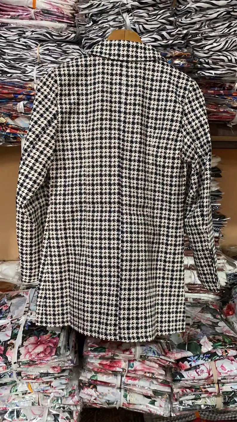 Plaid Slim Fit Slimming Small Blazer - Ladoj