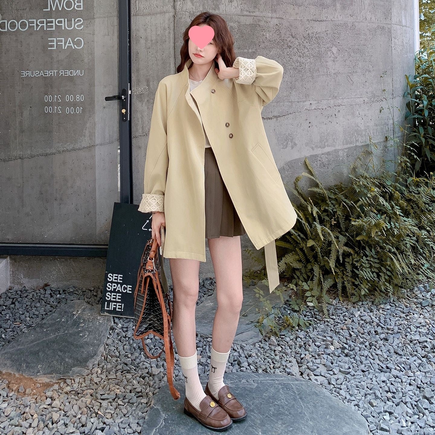 Khaki Short Stand Collar Windbreaker For Women Autumn New Small Super Beautiful Feeling British Style Coat Imagen principal del producto