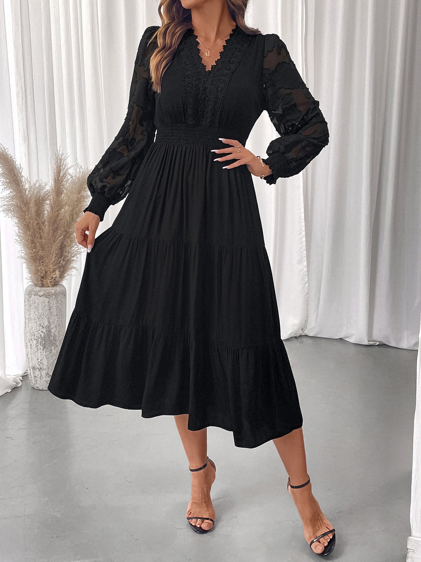 Autumn Sweet Elegant V neck Tight Waist Lace Long Sleeve Solid Color Dress 3