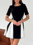 Black White Stitching round Neck Short Sleeved Dress 2