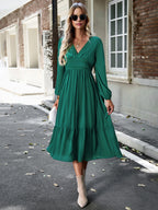 Elegant lace solid color V-neck dress Green 3