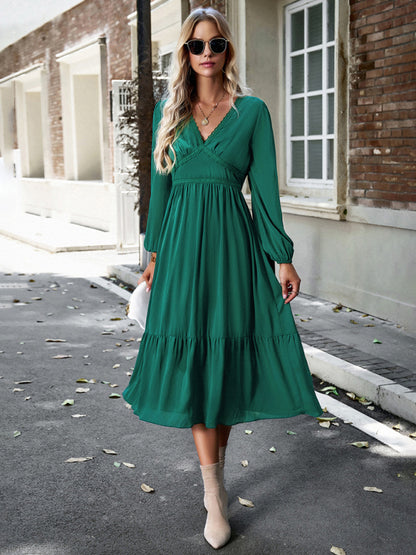 Elegant lace solid color V-neck dress Green 3