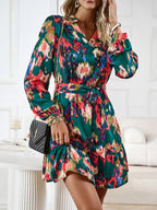 Temperament and elegant V-neck printed waist dress with belt