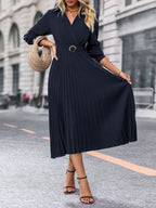 Solid color lapel dress