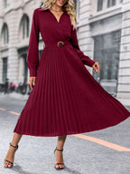 Solid color lapel dress